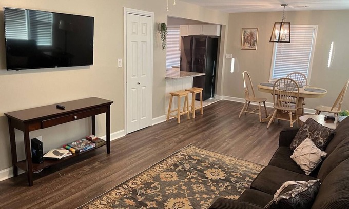 Goose Creek House | Modern Comfort + Convenient Location!