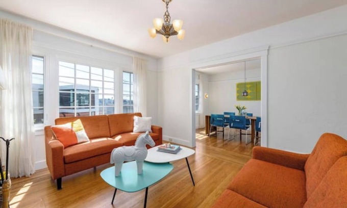Corona Heights House | Modern Comfort: San Francisco Edition