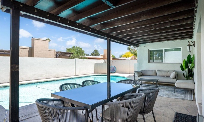 Litchfield Park House | Modern Comfort~ Pool~ BBQ~ Prime Location