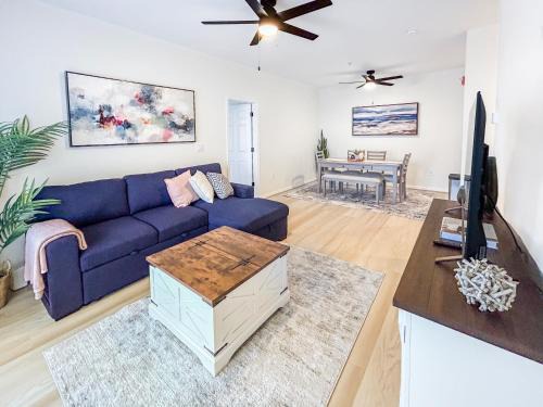 Rehoboth Beach Apartment | Modern & Comfy - Close to Shopping, Christmas Village, Outlets & Beaches- Easy GF access