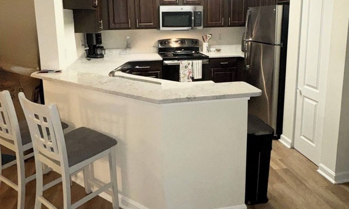 South Kingstown Condo | Modern Condo close walkable to restaurants and brewery