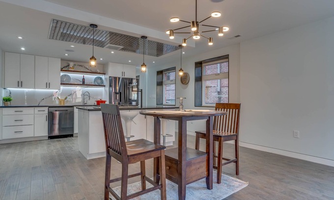 Truxton Circle Condo | Modern Condo in the Heart of D.C