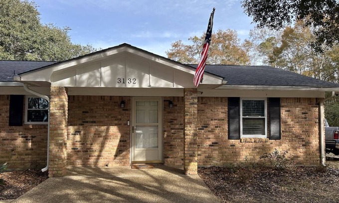 Kreole House | Modern & Cozy 3BR/2BA Netflix Big Parking