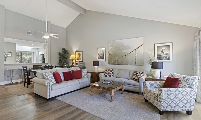 Sea Pines House | Modern, Cozy, & Quiet w/Water Views - Sea Pines, Near Beach & Harbour Town