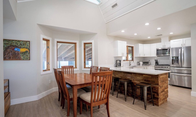 Austin House | Modern Craftsman Home, 10 minutes from Downtown!