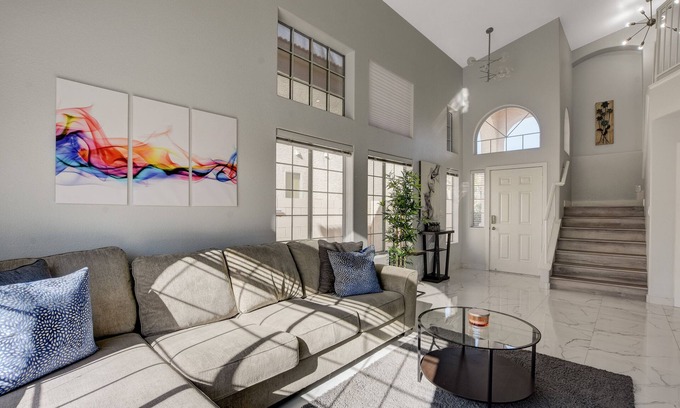 Summerlin House | Modern Dream Home 3BR/2.5BA + pool/bbq (50% off)