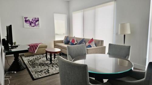 Westwood Apartment | Modern Executive Suite near Sony Studios, Hollywood & Beverly Hills