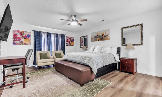 Southwind House | Modern, Freshly Updated 5- Bedroom Brick Home just Minutes from the airport.
