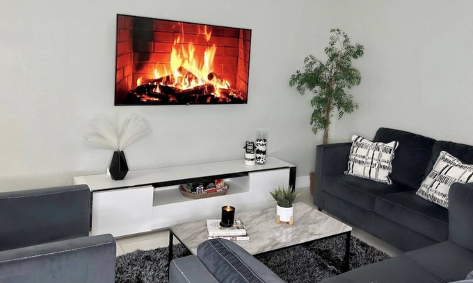 Flagler Village House | "Modern Gem: 3BR 2BA Haven with Parking, Moments from Beach & Downtown Delights"