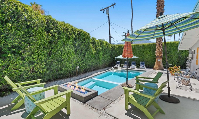 Palm Springs House | Modern Heart Oasis Su