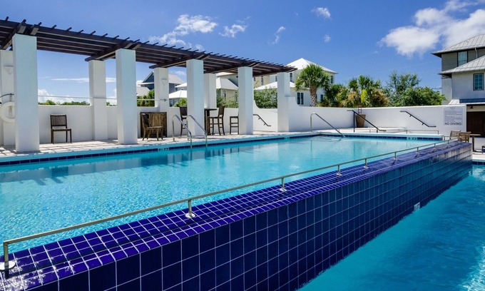 SeaNest Village House | Modern Home for 12, 4 Mins to Beach, Pool + Free Attraction Tickets!
