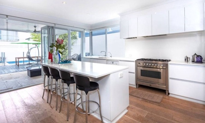 Mosman Park House | Modern home, pool, walk to beach