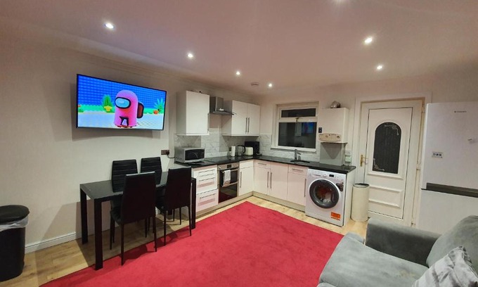 East End Apartment | Modern house close to Glasgow Green
