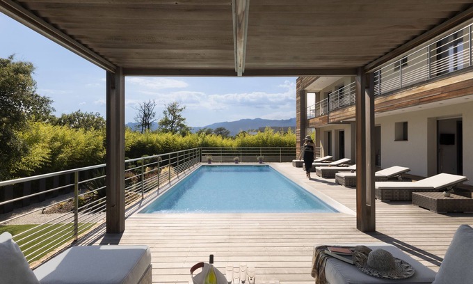 Porto-Vecchio Villa | Modern house, walking distance from beach, heated swimming pool, 10-12 people