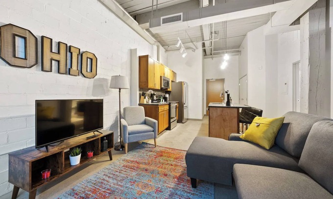 Downtown Cleveland Apartment | Modern Industrial 1BR Loft in Downtown Cleveland NEW