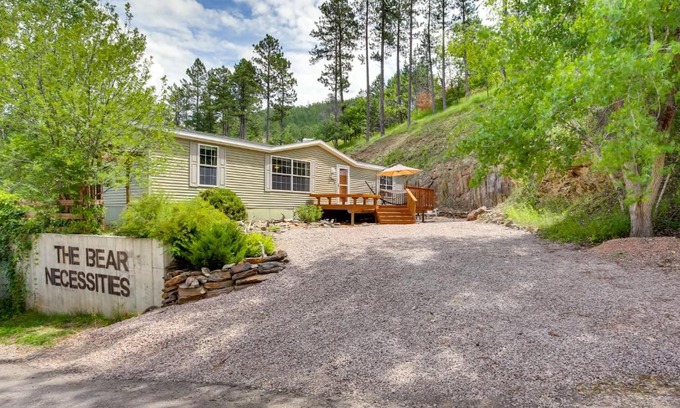 Keystone House | Modern Keystone Home 4 Mi to Mount Rushmore!