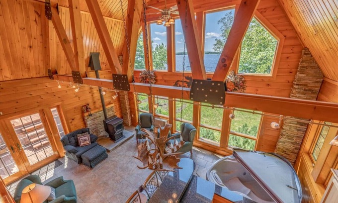 Old Town Cabin | Modern Lakefront Cabin | Hot Tub | Stunning Views