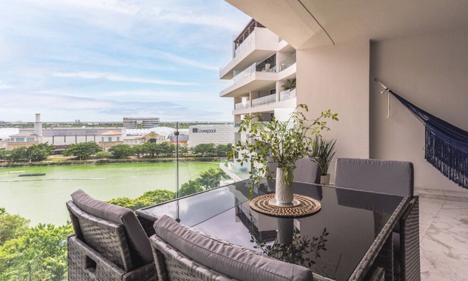 Merida Municipality Apartment | Modern Lakeview Condo in Cabo Norte