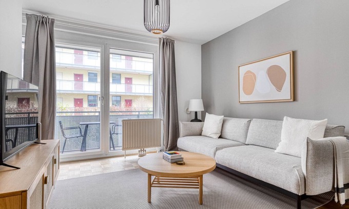 Stuwerviertel Apartment | Modern Leopoldstadt 1BR w/Balcony & Elevator, nr metro U2, by Blueground