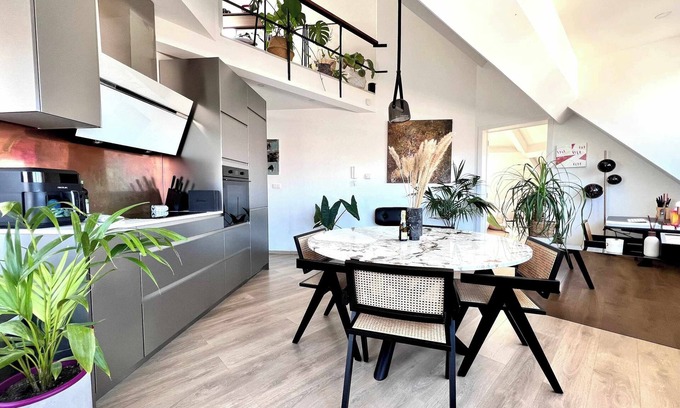 Jacht Apartment | Modern Loft Near EU Institutions