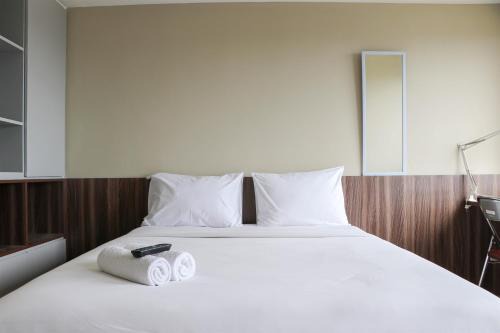 Duren Sawit Apartment | Modern Look and Homey Studio Apartment Gateway Park LRT City Jatibening By Travelio