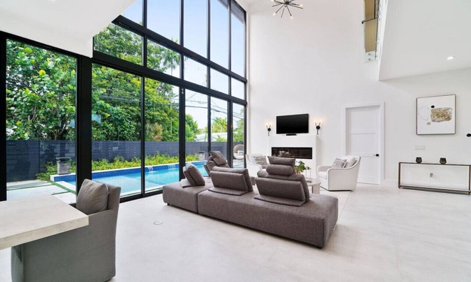 Ludlam Villa | Modern Luxurious 4BR Home With Private Heated Pool