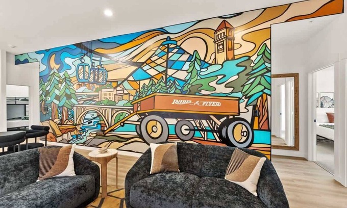 Riverside Apartment | Modern Luxury - 3 Bed in the Heart of Downtown!