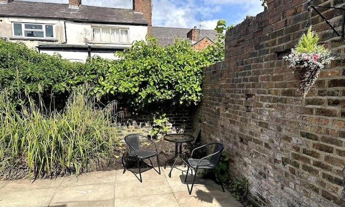 Macclesfield House | Modern Luxury 4 Bed House in the Heart of Macclesfield