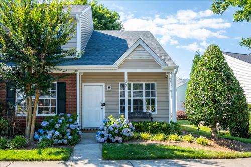 Greensboro Apartment | Modern Luxury Home Towel Warmers, Wi-Fi, Coffee