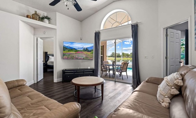 Ridgewood Lakes House | Modern Luxury~Pool~Games~Disney~No Rear Neighbors
