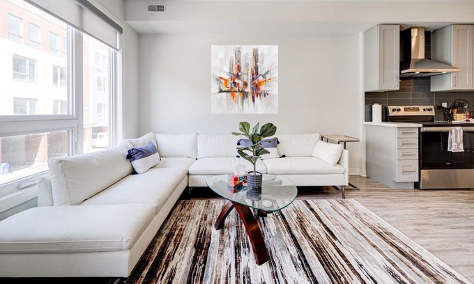 Durham Region House | Modern New 4 Bedroom Townhome with Indoor Fireplace