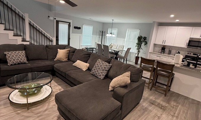 Snellville House | Modern new townhouse near Stone Mountain. Sleeps 10.