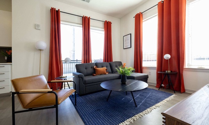 Downtown Louisville Apartment | Modern Nulu 2BR CozySuites 04