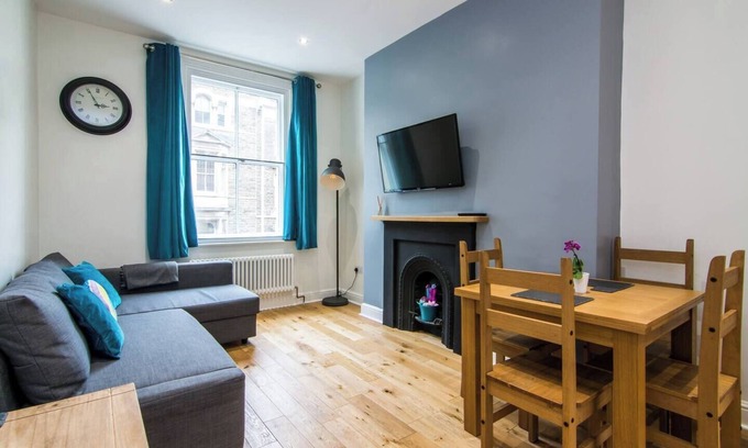 Nottingham City Centre Apartment | Modern & Open 1bed Apt in the Heart of Nottingham
