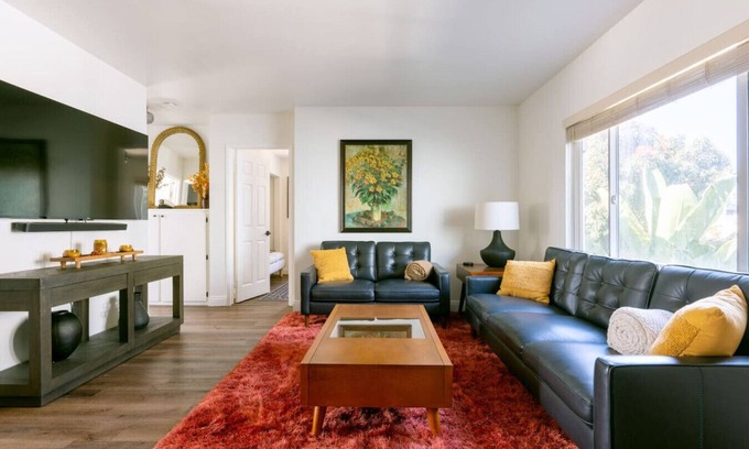 Crown Point Apartment | Modern Pacific Beach Condo Steps from Mission Bay
