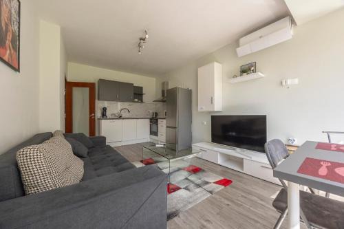 Sofia Apartment | Modern place 2BDR 1Livingroom