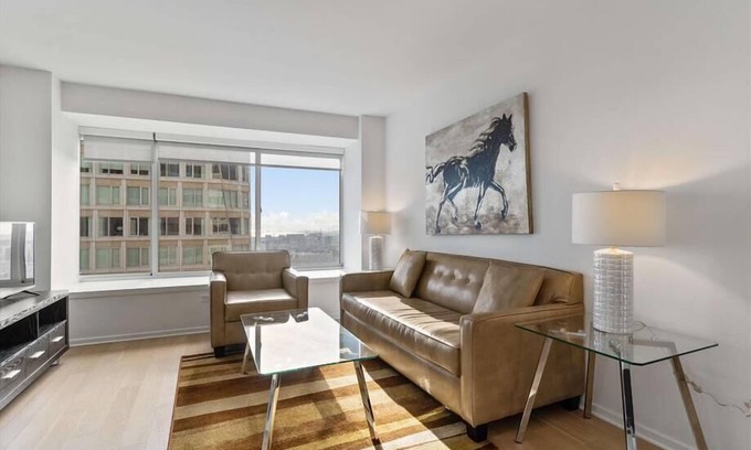 Union Square Apartment | Modern Private 1BR Apt. | SOMA San Francisco CA | + Amenities