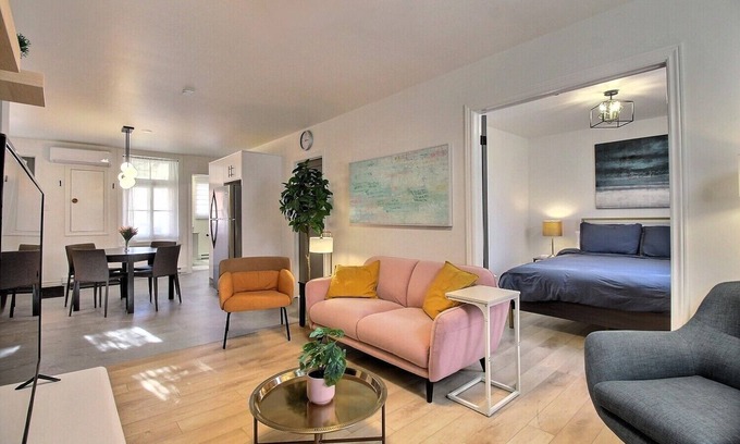 Sainte-Foy-Sillery-Cap-Rouge Apartment | Modern renovated apartment with parking