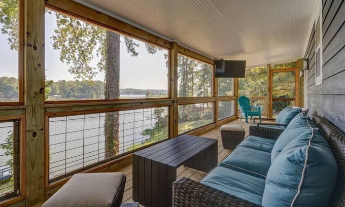 Shelby House | Modern renovated Lake home with awesome GameRoom!