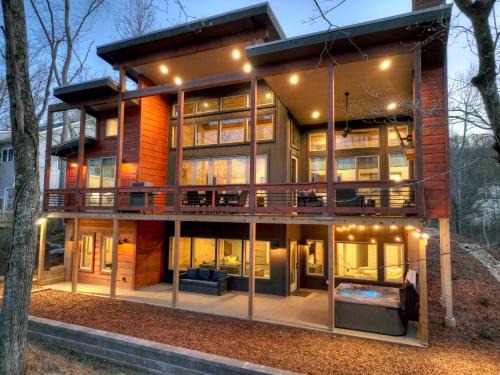 Blue Ridge Villa | Modern River Retreat NEW Build in 2022