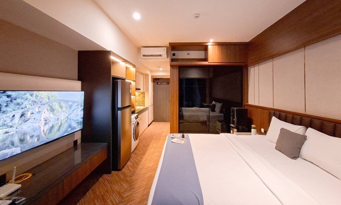 Pagedangan Apartment | Modern Rustic Studio Apartment At Carstensz Residence