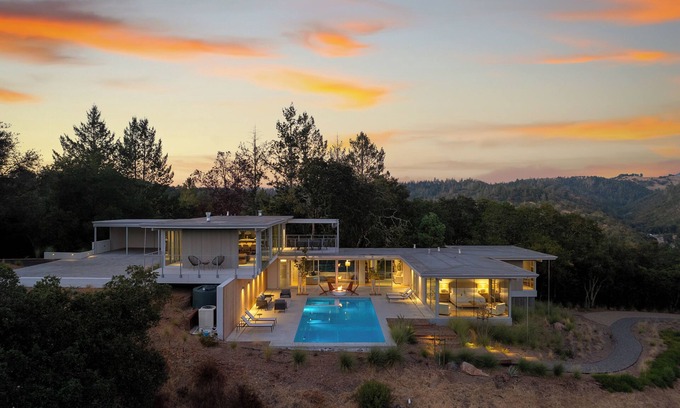 Santa Rosa House | Modern Sonoma Valley House w/Pool & Gym – Valley Views, Minutes to Winery