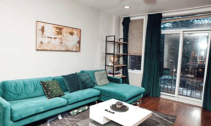 Grand Boulevard Apartment | Modern & Spacious Stay in Historic Bronzeville