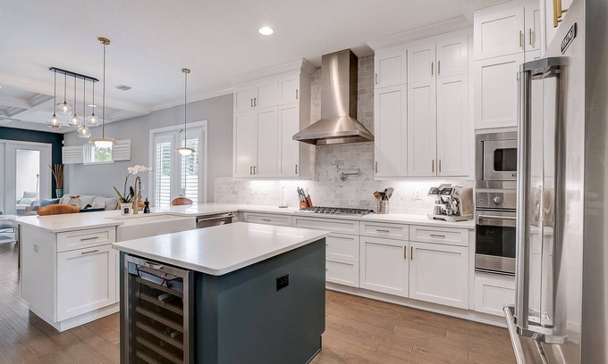 SoHo House | Modern/Spacious Walkers Paradise SoHo Townhome w/Fenced Yard/Patio Grill