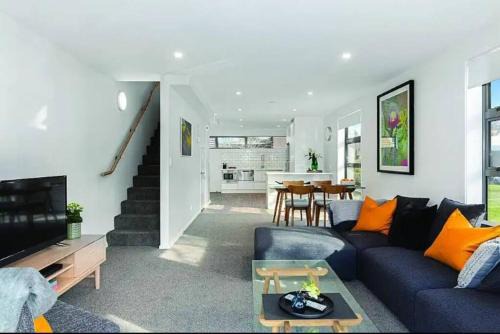 Dunedin City Centre Apartment | Modern Stopover, Free Parking
