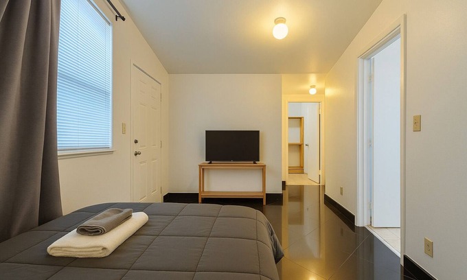 Midtown House | Modern Studio in the Heart of Wynwood