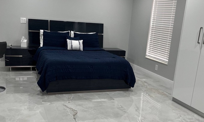 Rural Estates House | "Modern Studio" Kick back and relax in this calm, stylish space.
