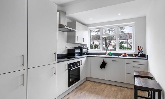 Wembley Central Apartment | Modern Studio Rooms in Wembley 4 DUP