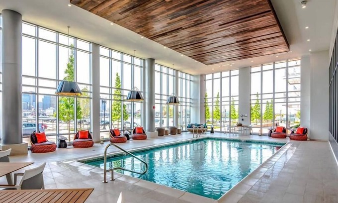 Central-Maverick Square - Paris Street Apartment | Modern Studio | Work Desk + WiFi | Minutes from Logan International | GLS