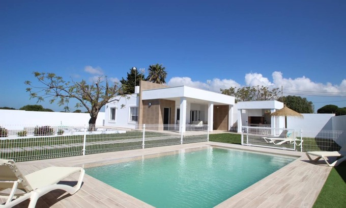 Campano House | Modern style, private pool, quiet surroundings, beautiful veranda, mosquito nets - Casa Sangall -